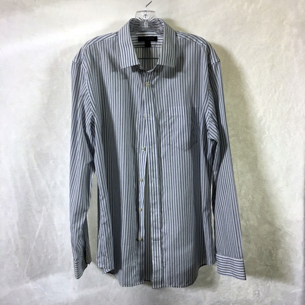 Banana Republic Classic Fit Shirt Blue Stripes
